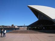 Opera house claw